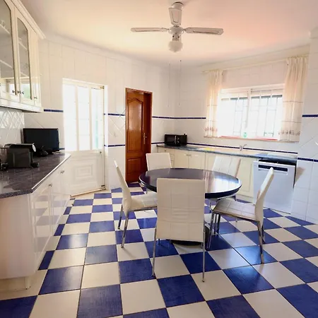 Casa Bonita Villa Lagoa (Algarve)